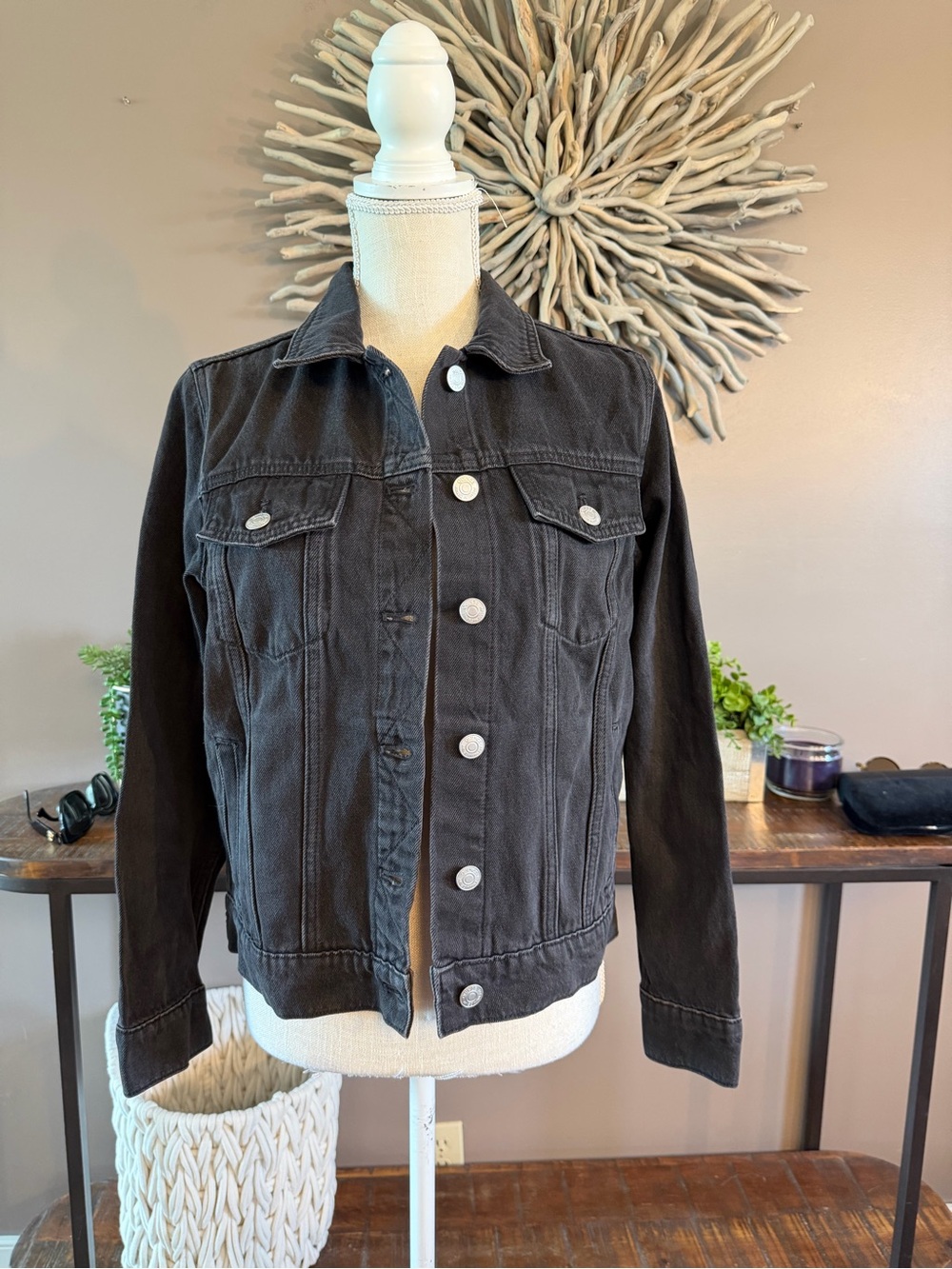 Quince Organic Cotton Black Denim Jacket‎